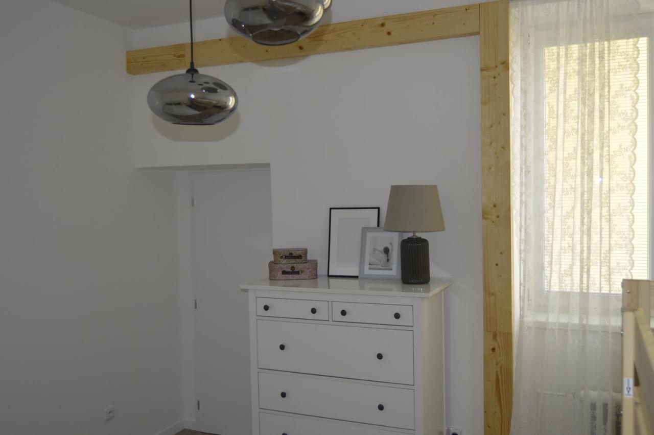 Pod Bilou Vezi Apartment Straznice Luaran gambar